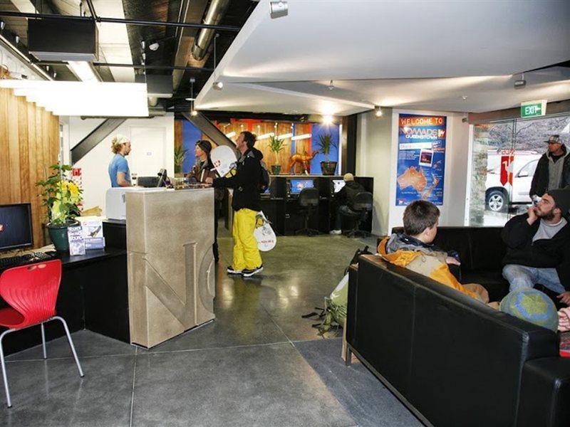 Nomads Queenstown Hostel Luaran gambar The reception area of the new headquarters