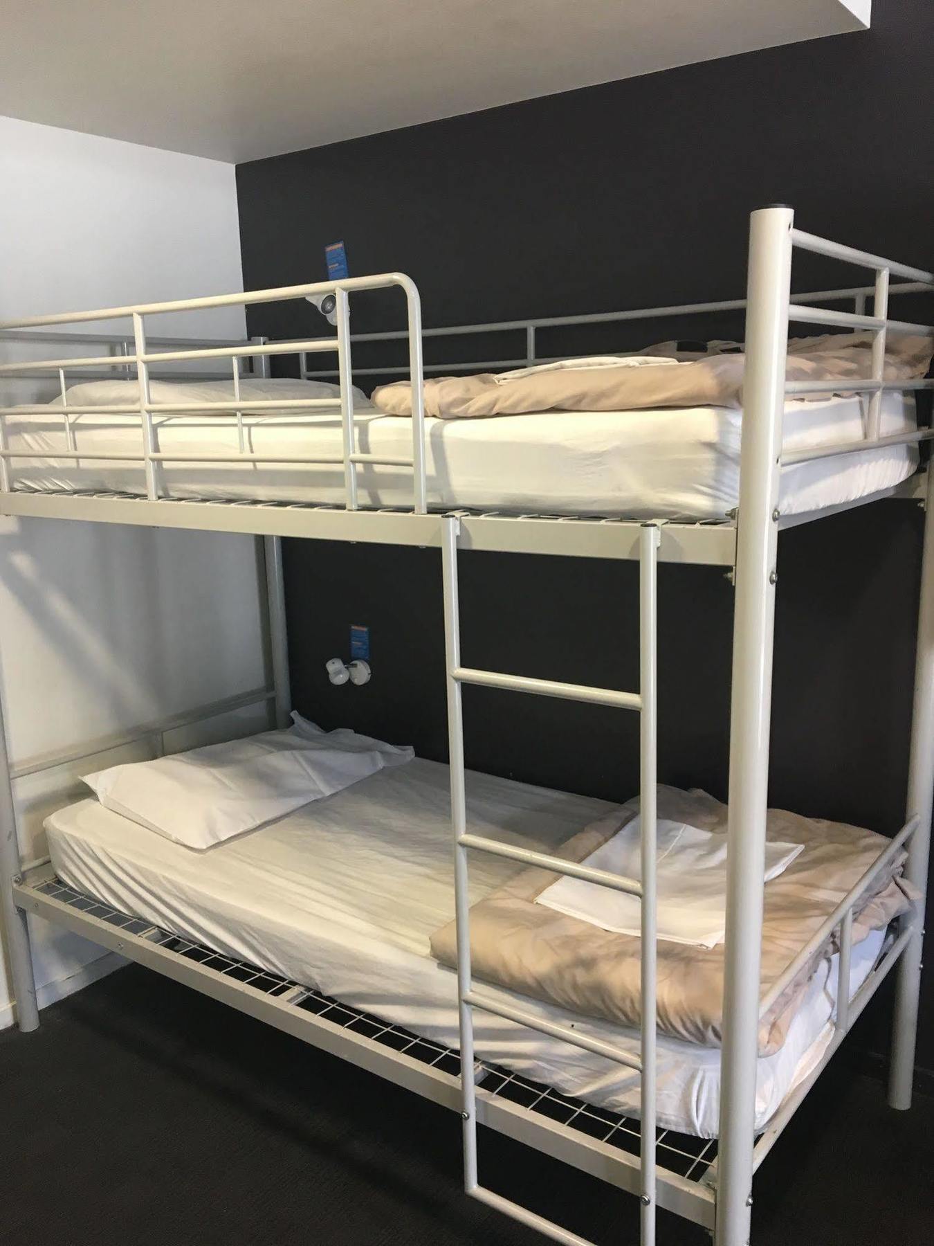 Nomads Queenstown Hostel Luaran gambar A bunk bed